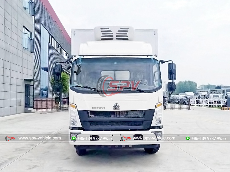 Howo 4X2 Temperature Control Truck - Front Side